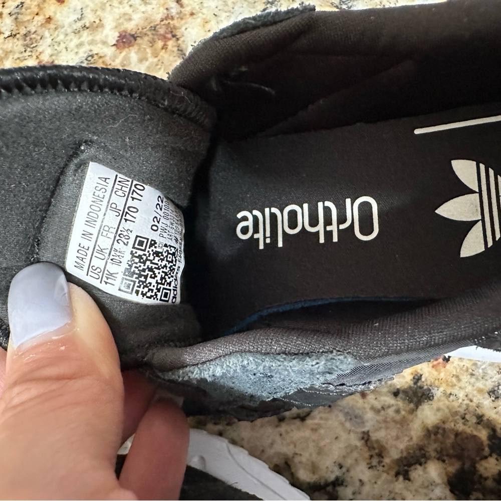 Adidas Retropy F2 - Picture 4 of 6